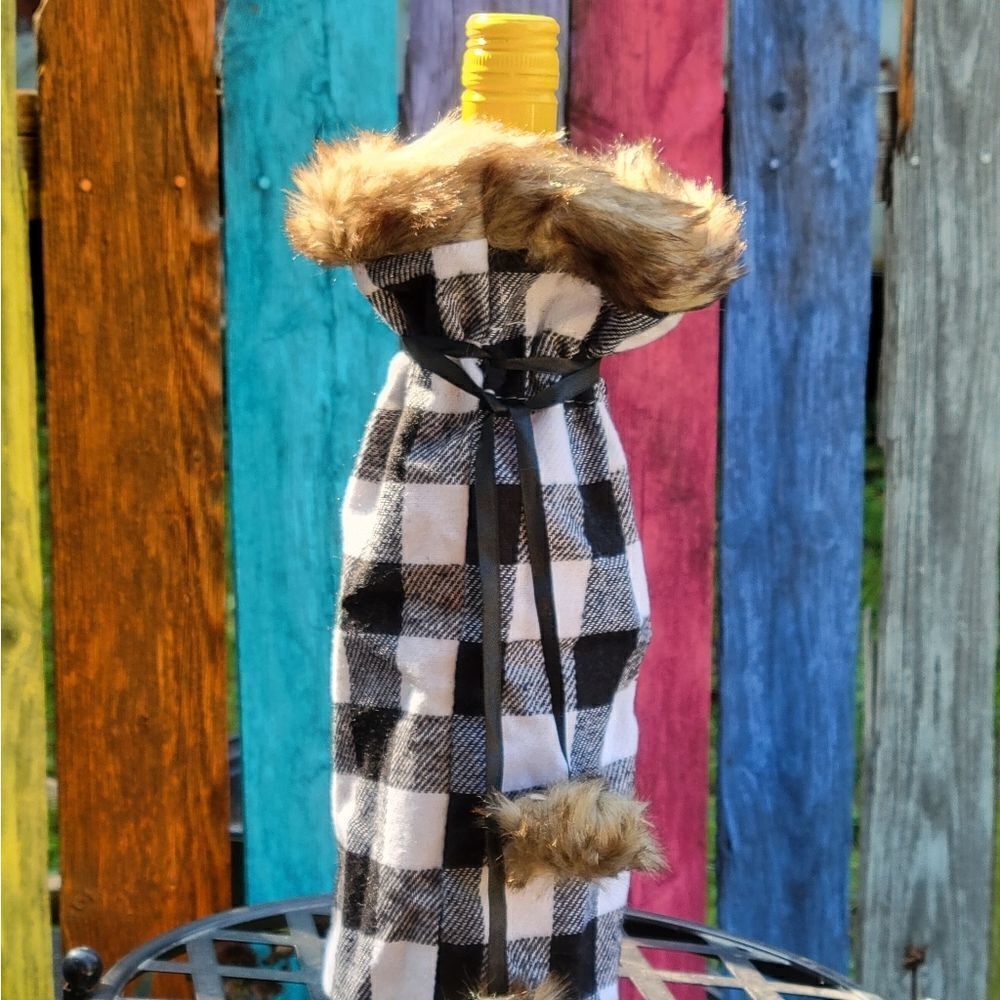 Wine Bottle Cover‎
